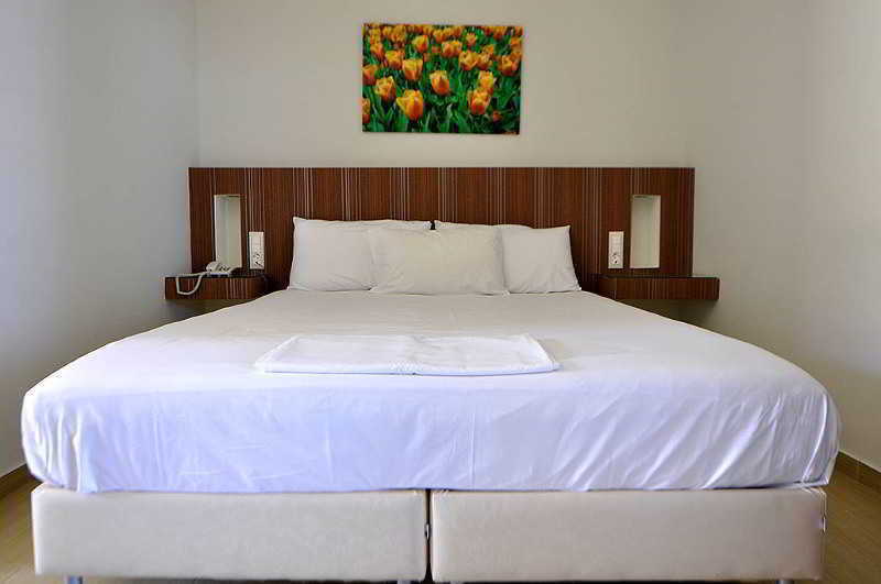 Tony'S Beach Vromolithos Exterior foto