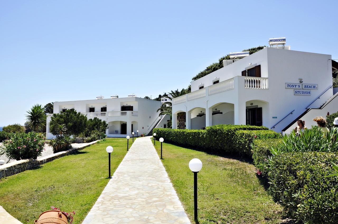 Tony'S Beach Vromolithos Exterior foto
